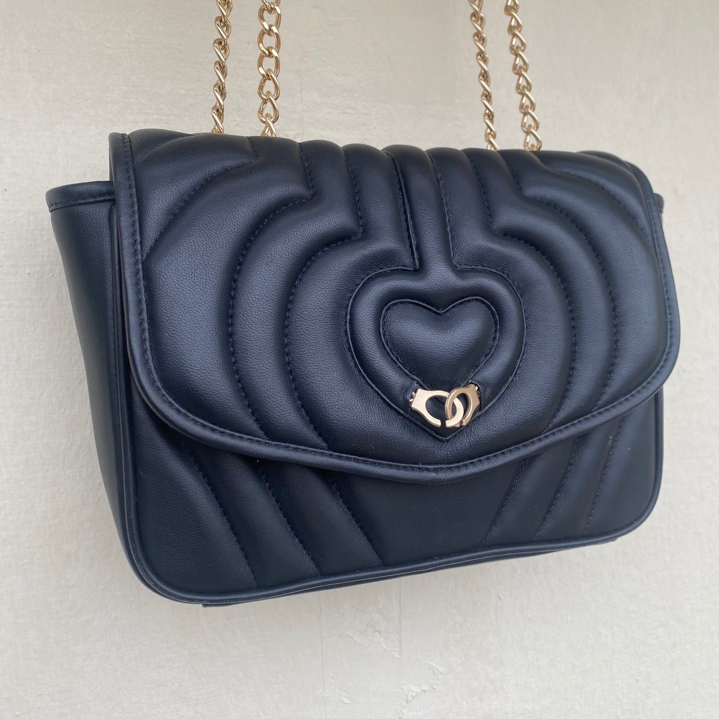 Sac trotteur à rabat SOFT MATELASSÉ - GOURIA Couleur Noir