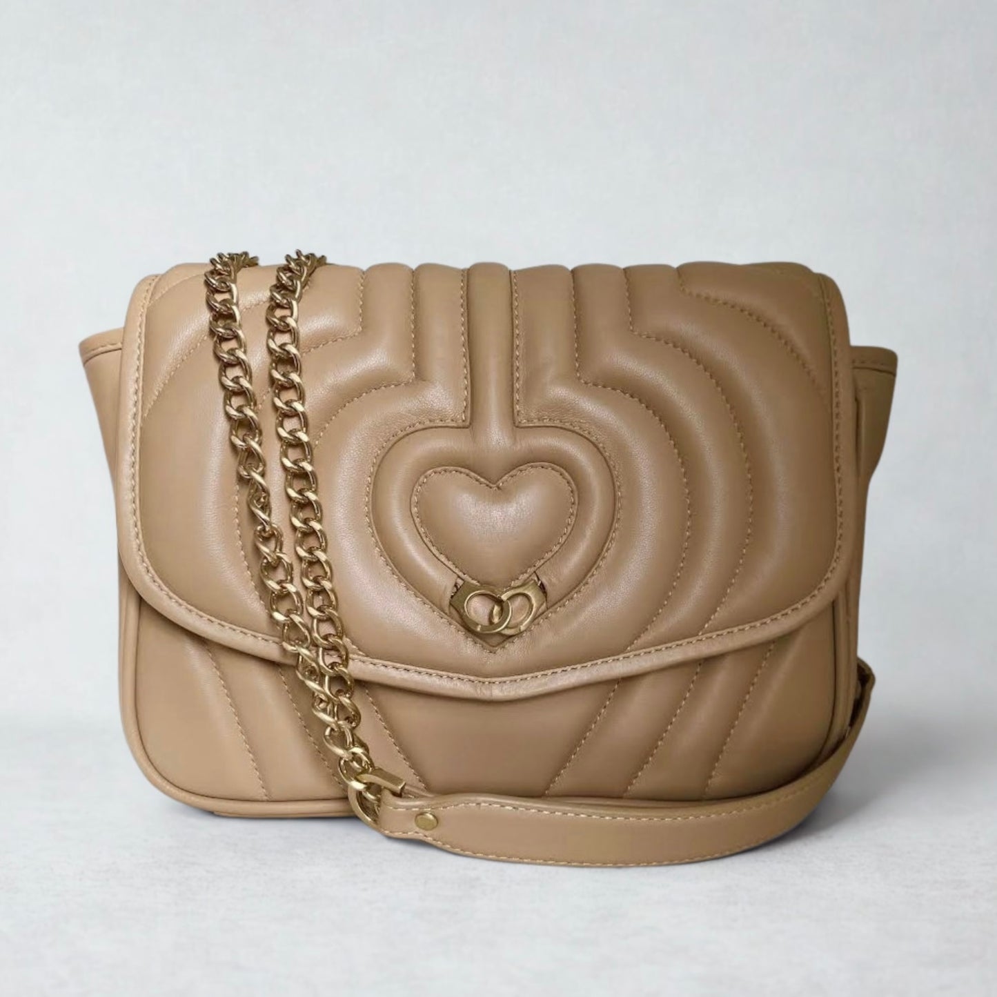 Sac trotteur à rabat SOFT MATELASSÉ - GOURIA Couleur Camel